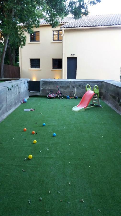 Au Vieux Lavoir Avec Parking Prive, Jardin , Climatisation, A 500 M De La Cite Carcassonne Ngoại thất bức ảnh