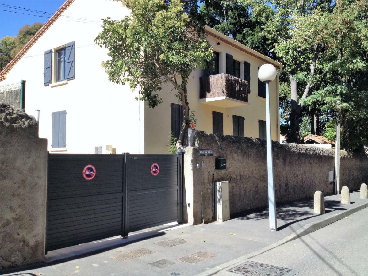 Au Vieux Lavoir Avec Parking Prive, Jardin , Climatisation, A 500 M De La Cite Carcassonne Ngoại thất bức ảnh